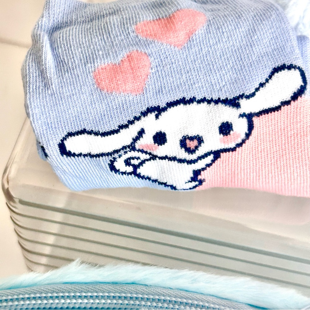 🩵(CIN304) Cinnamoroll Adorable 6-Piece Cozy Plush Bundle! - Picture 3 of 9